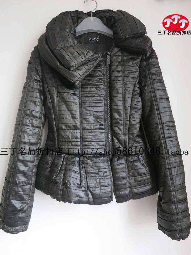 喀啦女装CARA专柜正品C144黑色双层领百褶时尚收腰短棉服冬原5980