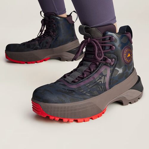 现货 adidas stella 女中帮户外保暖防滑运动鞋雪地靴 IF1793