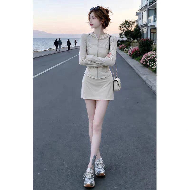 休闲运动套装女夏季新款连帽防晒开衫上衣+短款裙裤两件套小众