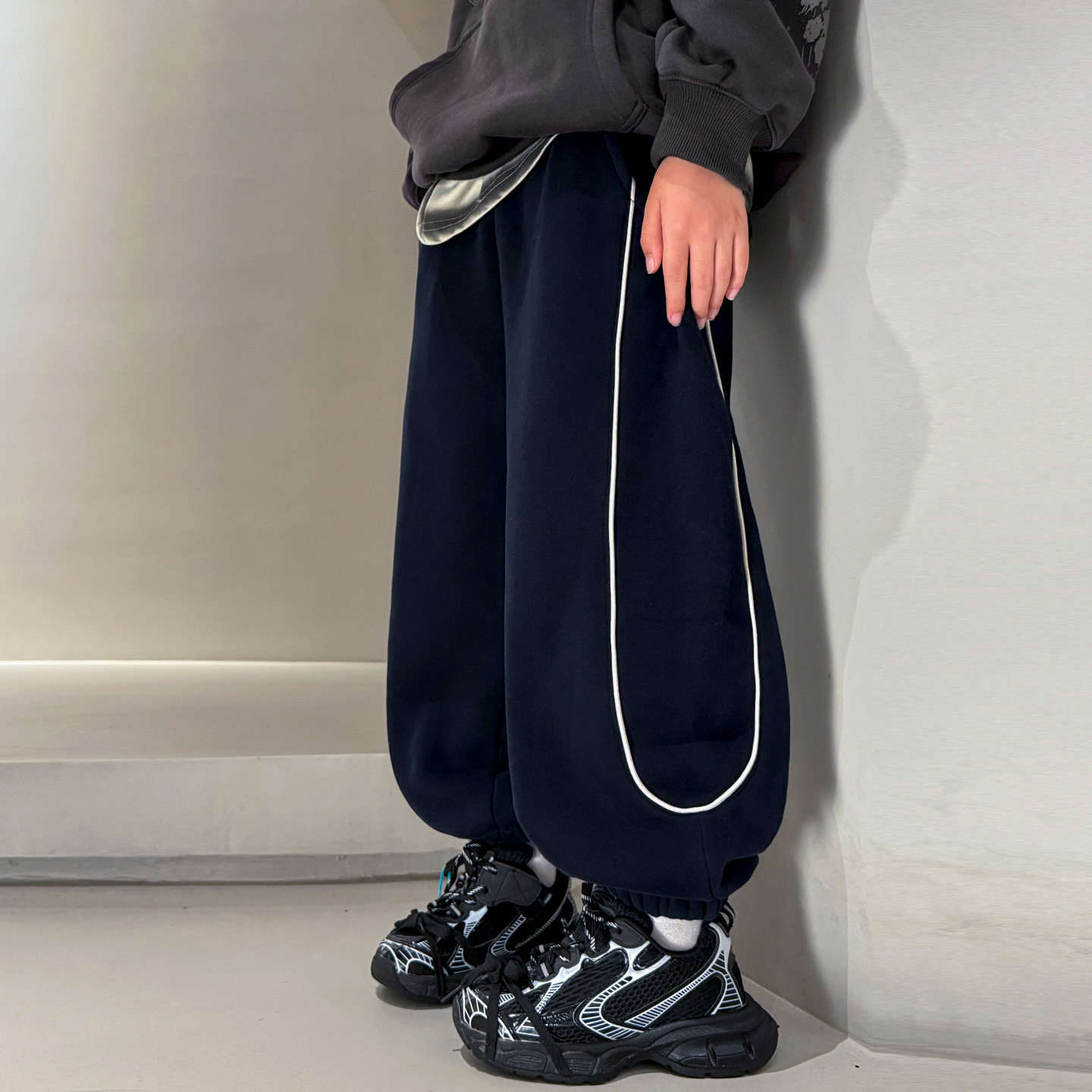 男童冬季运动裤加绒一体绒儿童秋冬新款大童装冬装裤子潮，童装裤子，摩比熊