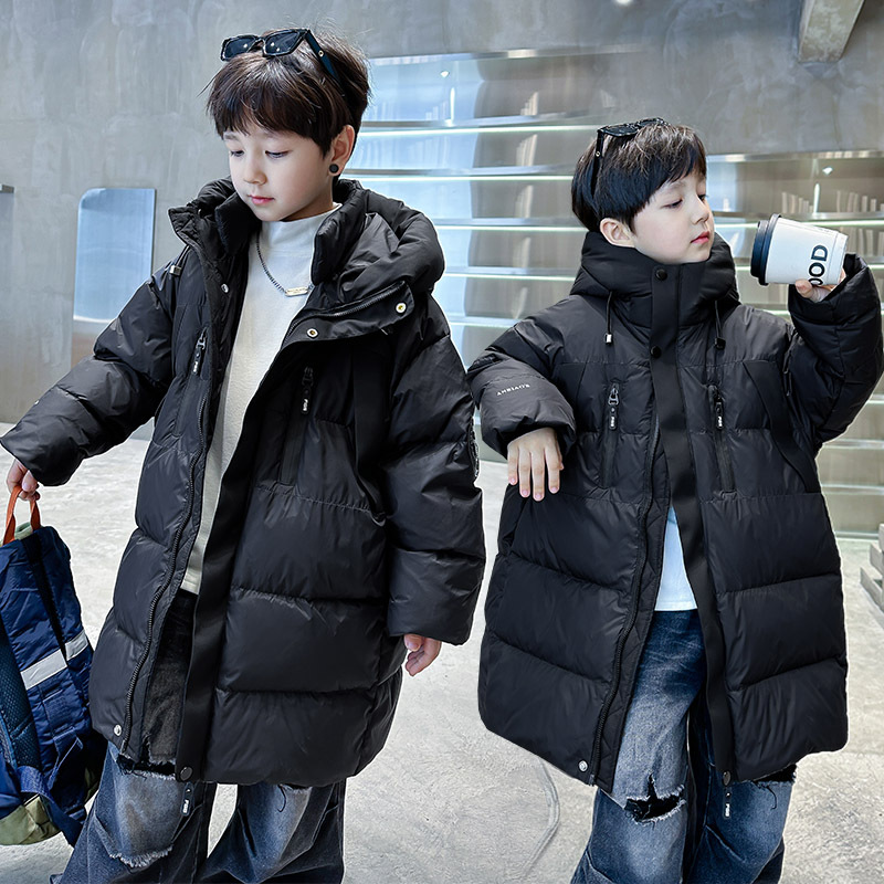 儿童装男童羽绒服新款中大童冬季男孩中长款加厚白鸭绒外套潮，童装羽绒服，摩比熊