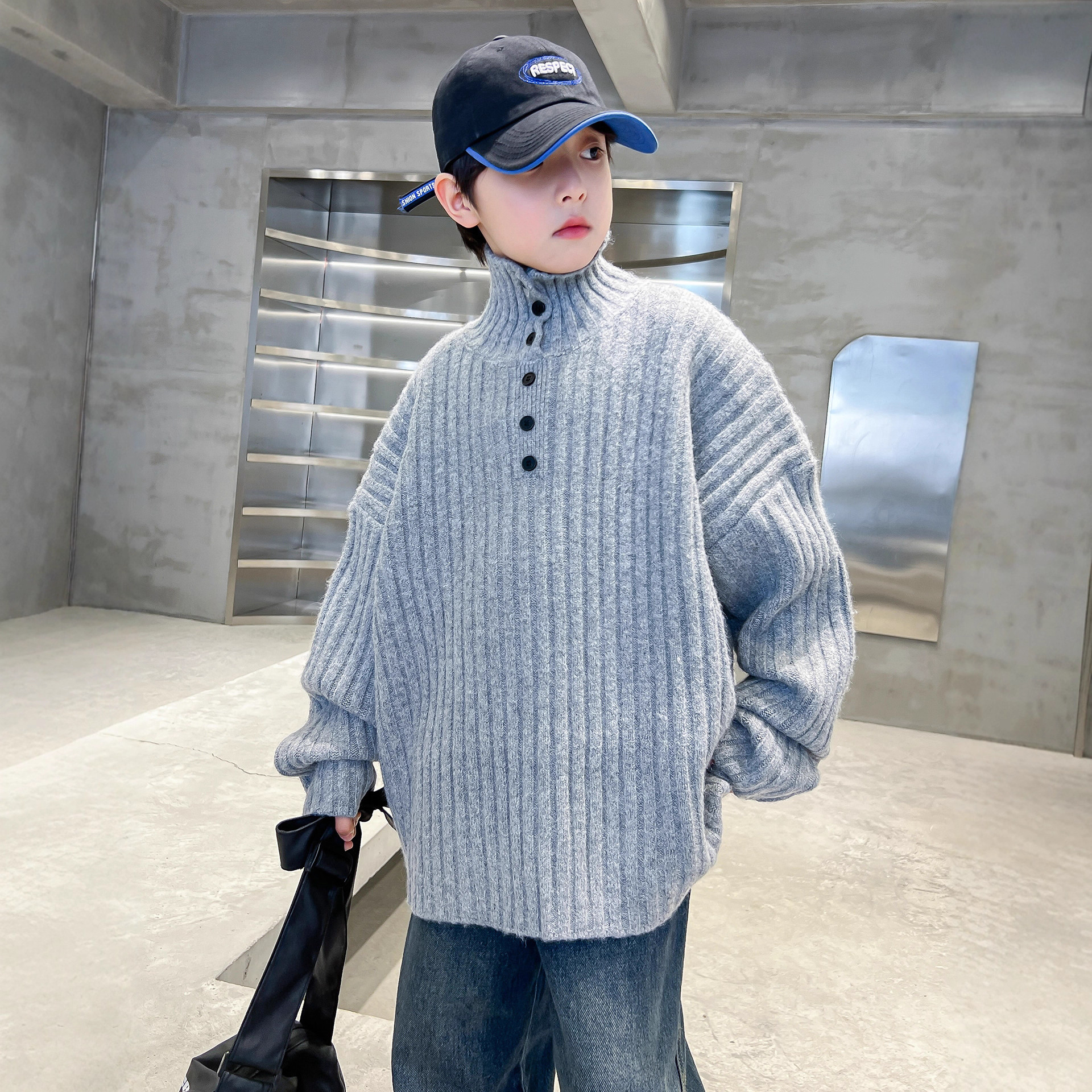 男童毛衣秋冬款新款儿童高领打底冬季中大童男孩加厚针织衫潮，童装毛衣，摩比熊