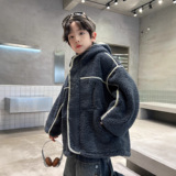 男童加厚羊羔绒外套秋冬季新款儿童夹棉中大童毛毛衣潮酷冬装，童装外套，摩比熊