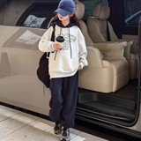 女童卫衣款新款女孩超好看的加绒上衣儿童女大童加厚冬装，童装卫衣/绒衫，摩比熊