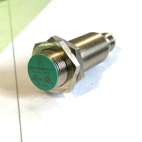 议价PERL + FUCHS NEB12-18GM50-E2-V1 231731 sensore induttivo