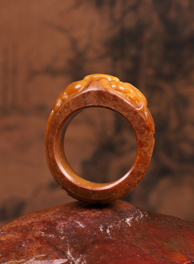 22mm苏工新疆和田玉籽料黄沁戒指兽面扳指黄玉戒圈红皮戒指