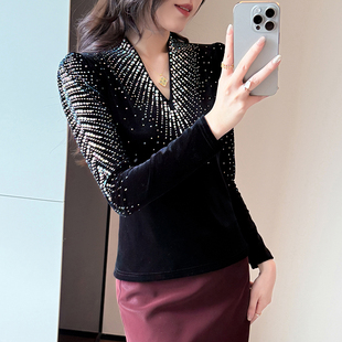内搭上衣洋气小衫 修身 女秋冬欧货设计感V领烫钻T恤长袖 丝绒打底衫