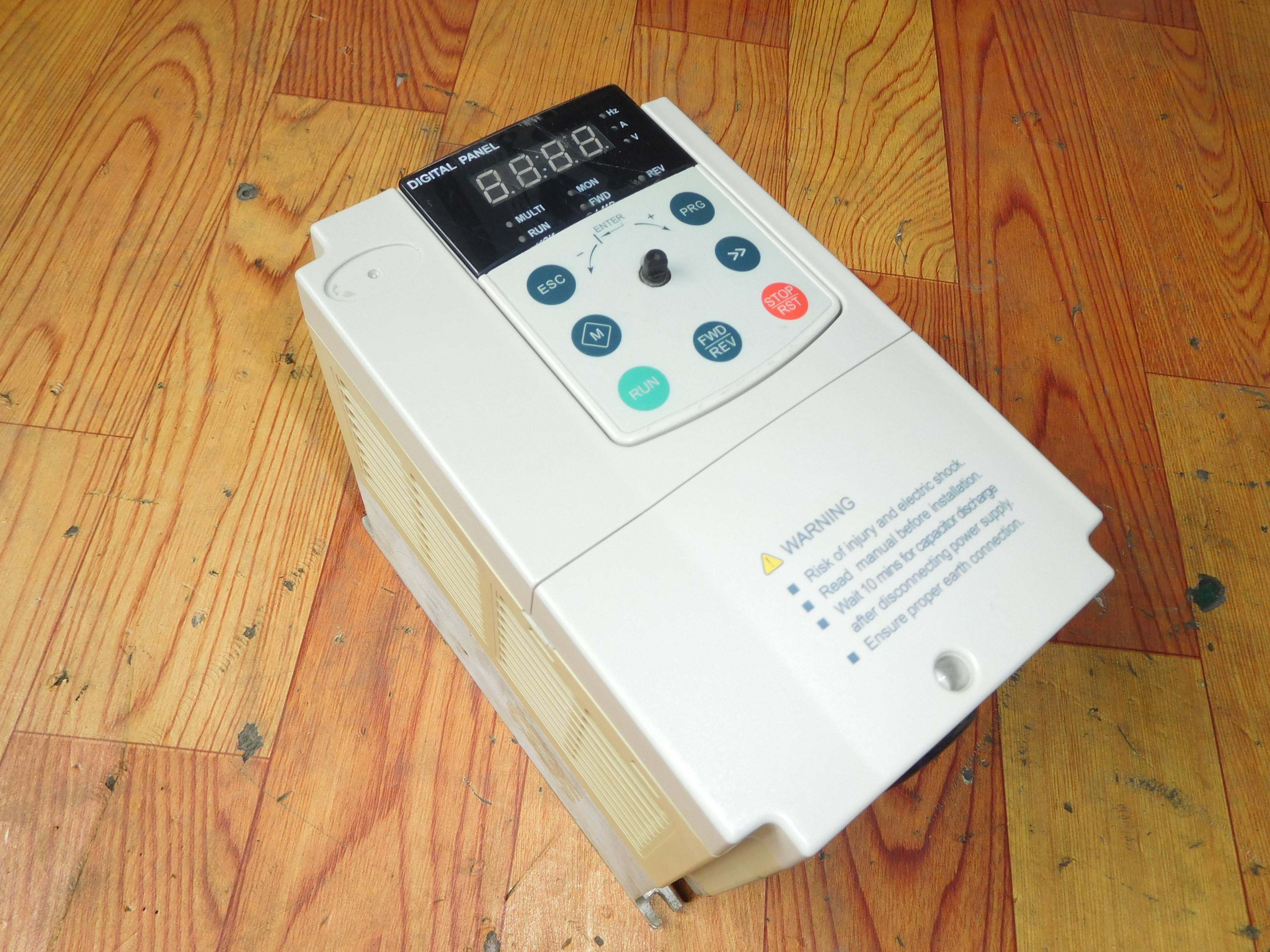 二手 原装蓝海华腾变频器v&t v6-h-4t3.7g/5.5l 3.7kw/5.5kw