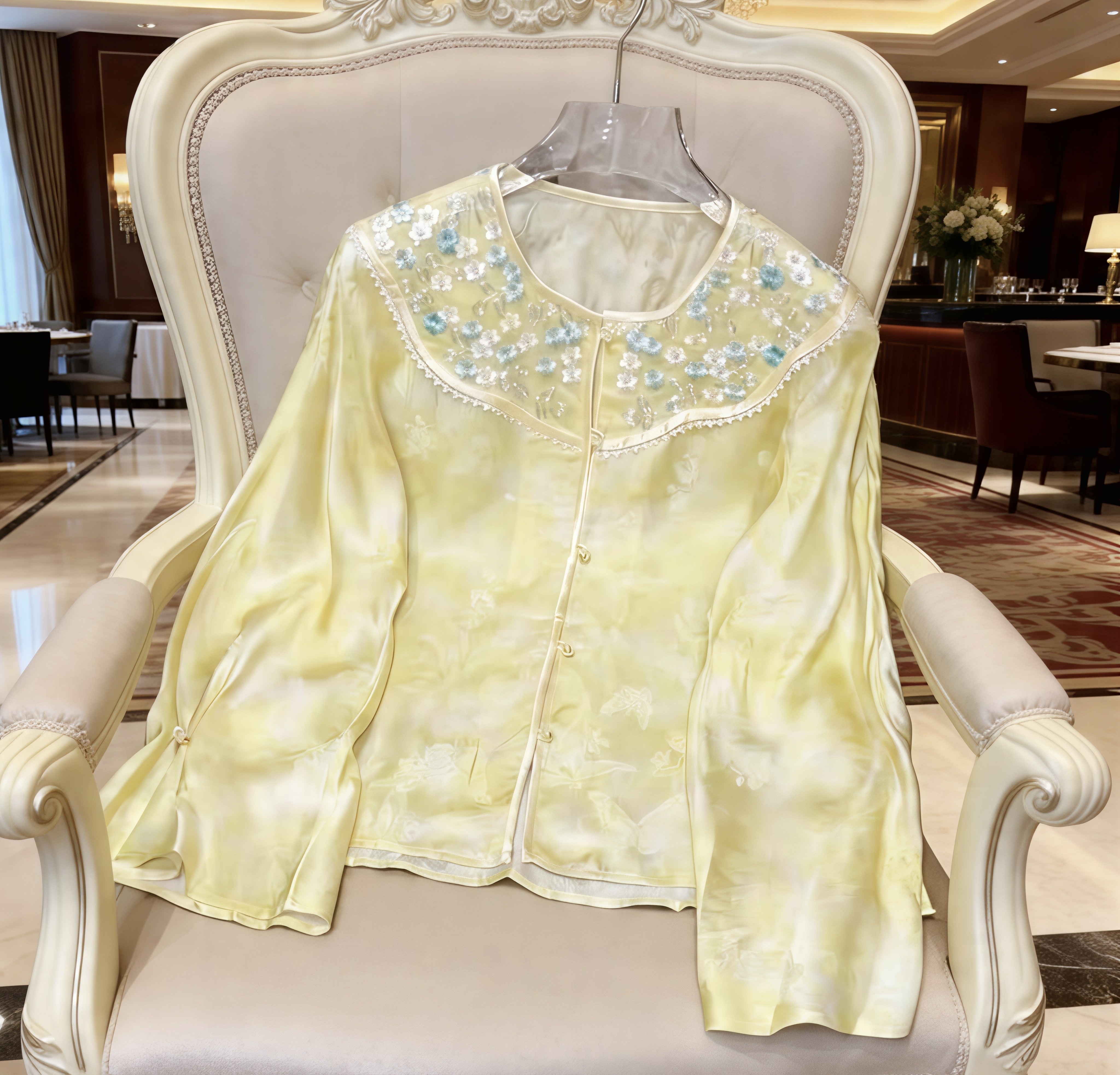 时尚新中式刺绣对襟改良唐装茶服上衣大码女装复古国风真丝外套女