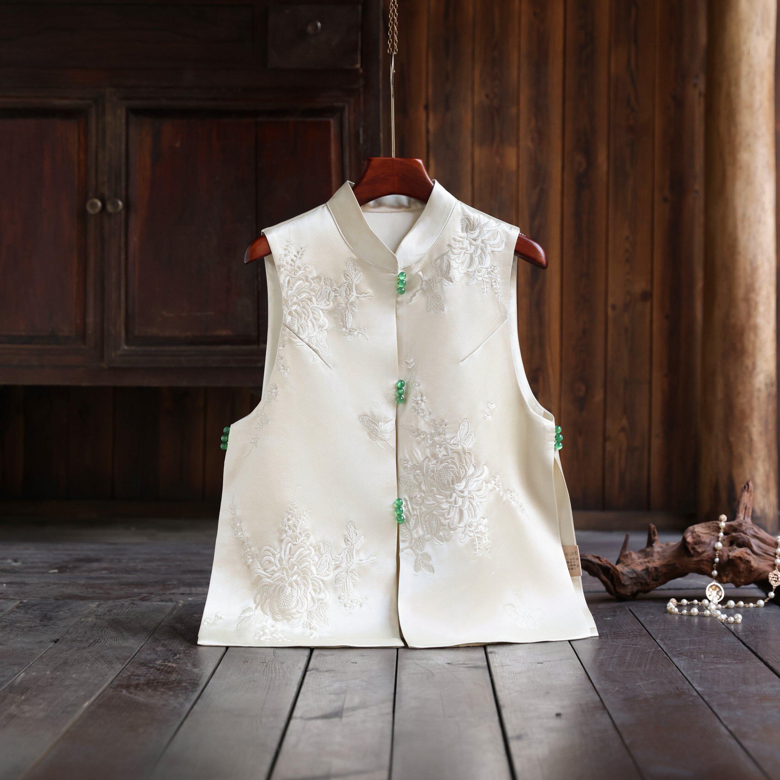 2025春秋复古国风重工刺绣醋酸马甲背心新中式老钱风马夹坎肩女潮