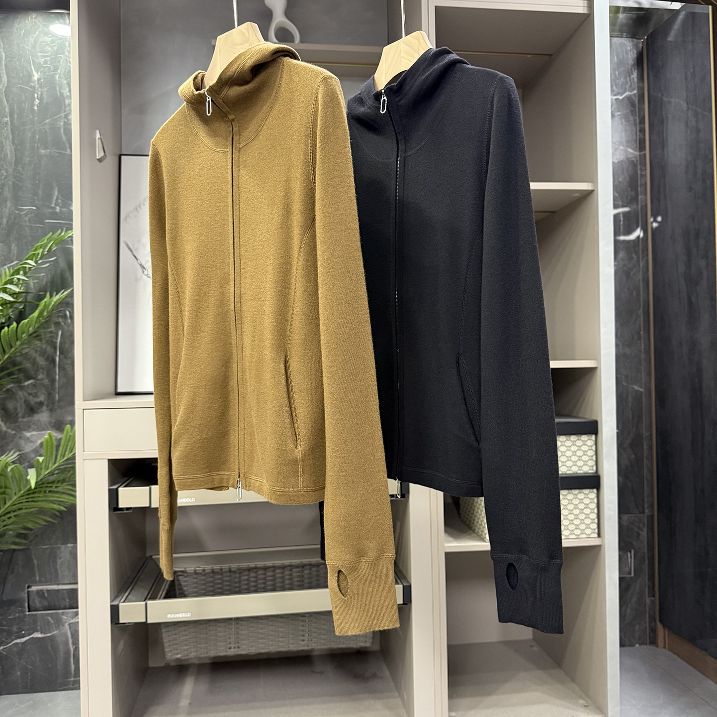 通勤尖货!藏肉显瘦!羊毛拉链连帽针织外套女   S85625~ZY