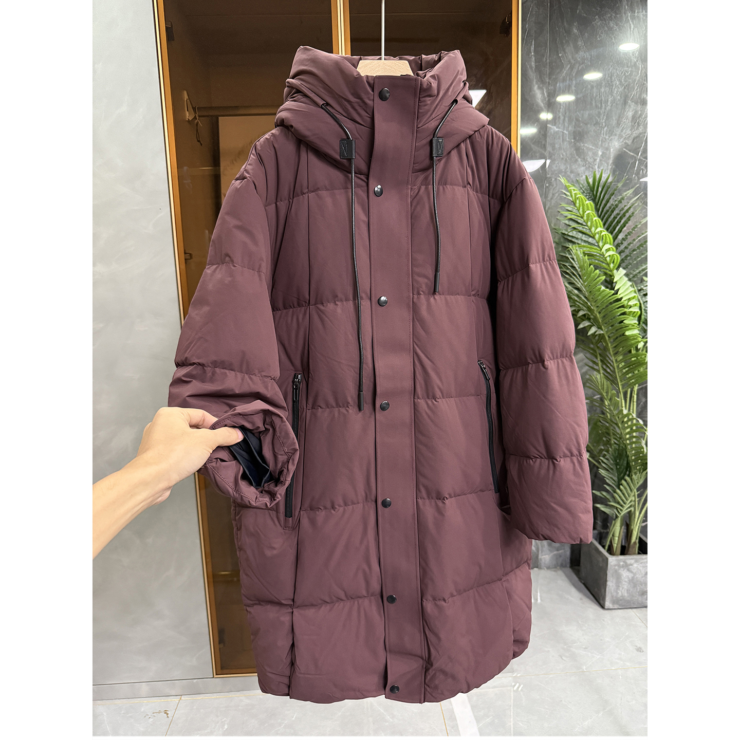 意柜宽松连帽鹅绒羽绒服外套大衣