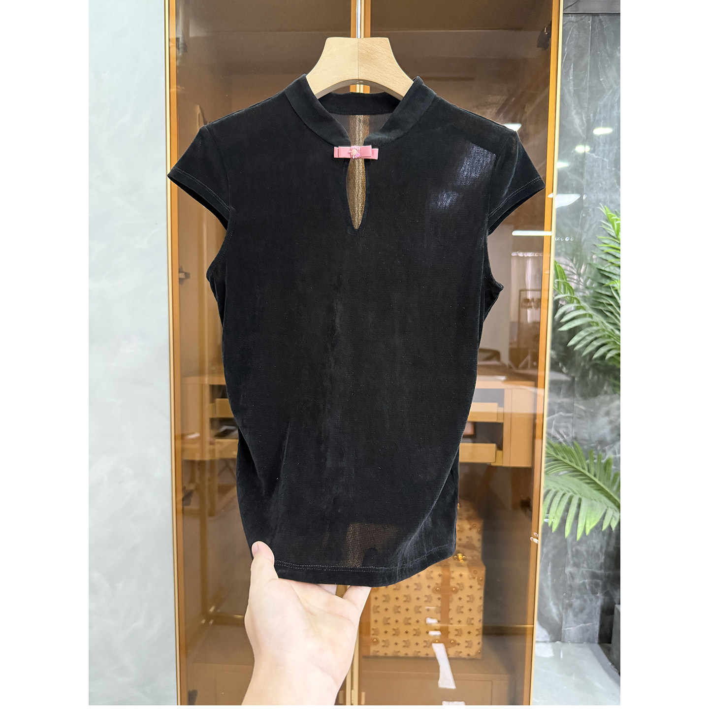 国风新中式！修身又撩人！植绒立领短袖上衣女    100903~ME