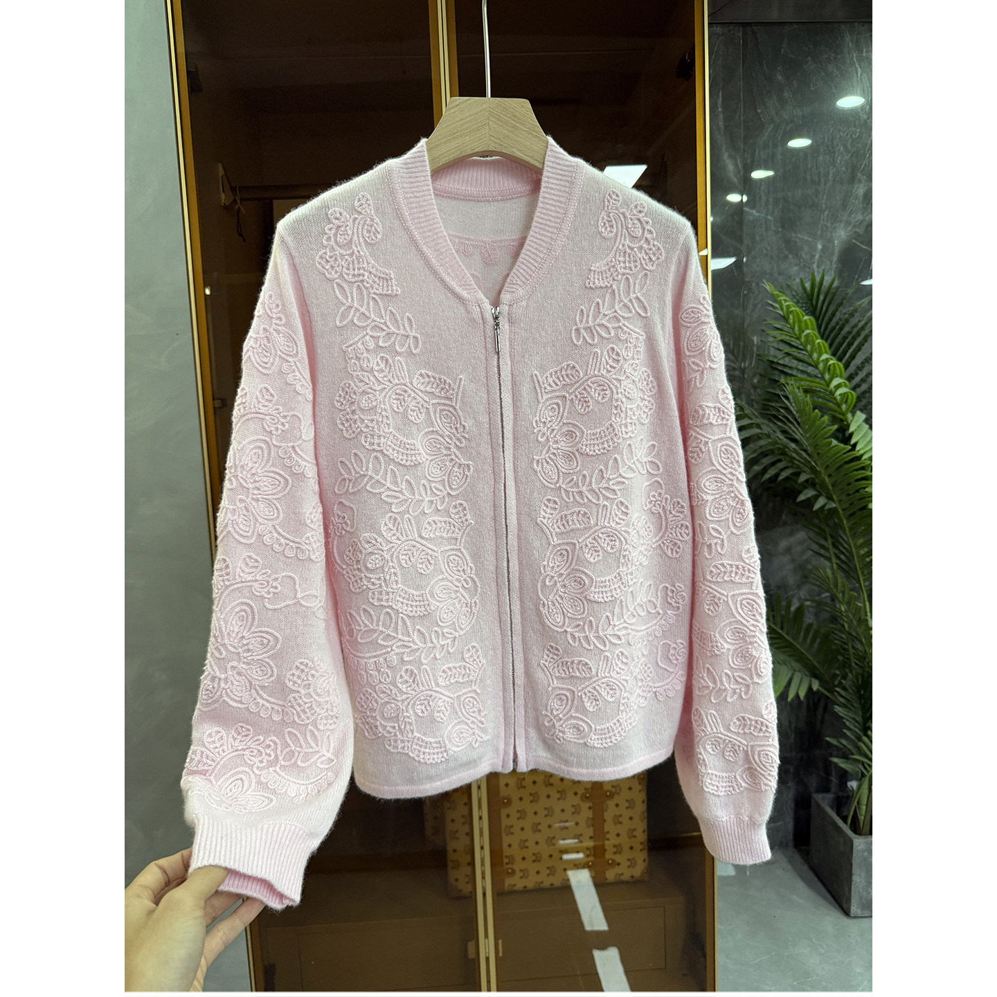 重工刺绣羊绒羊毛针织拉链开衫