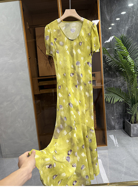 清仓不予退换！款！修身真丝双绉U领短袖印花连衣裙25430~JS