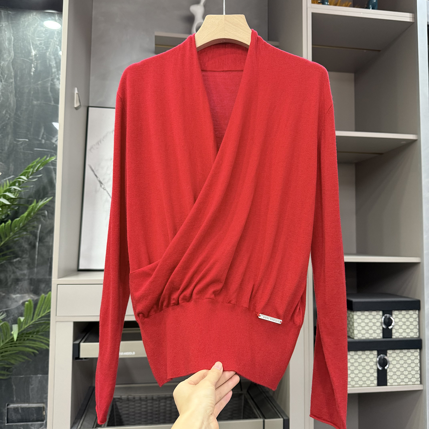 N货！深V领羊毛针织衫上衣女