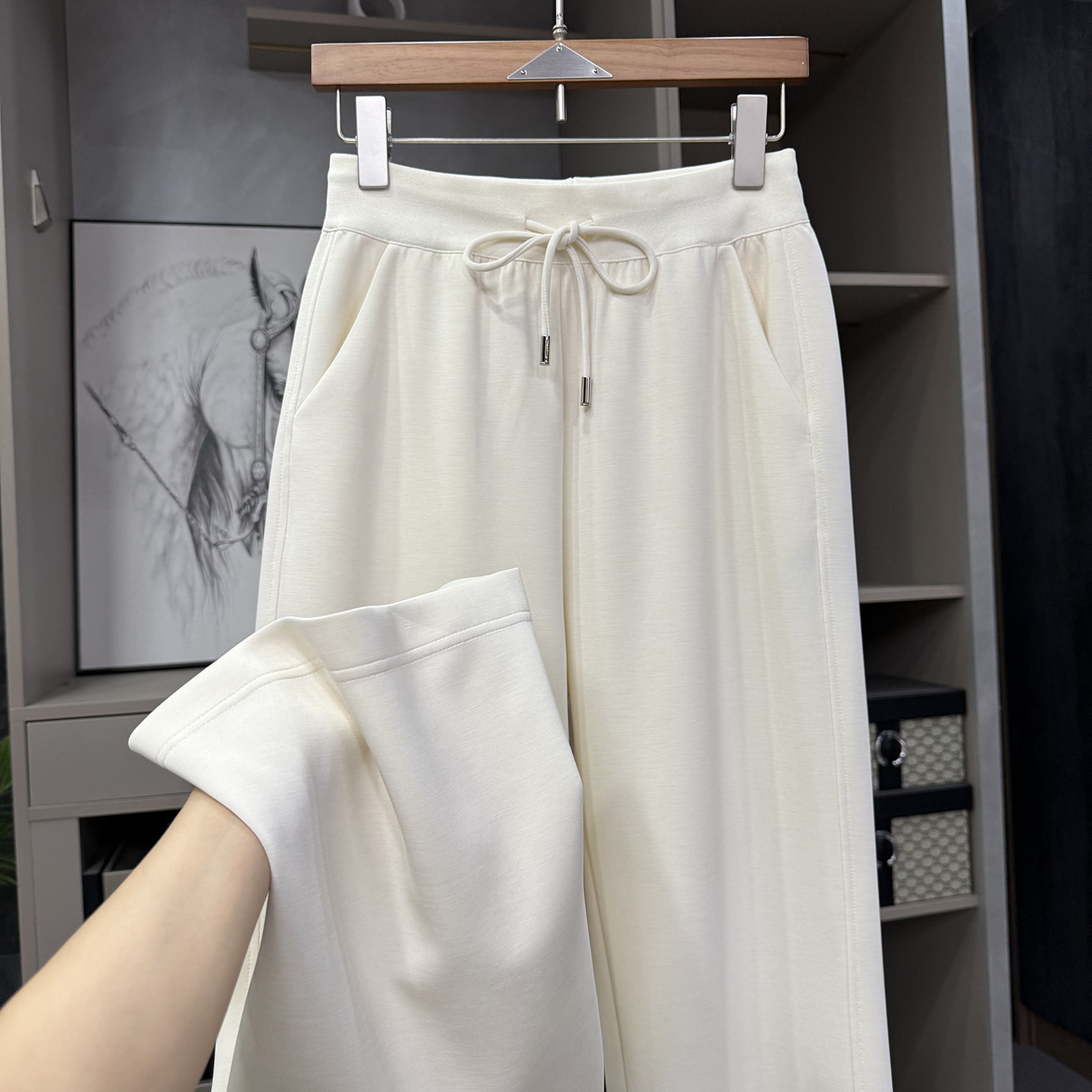 不夸张！wu敌舒适！含真丝松紧腰休闲直筒喇叭裤女   88188~ZY