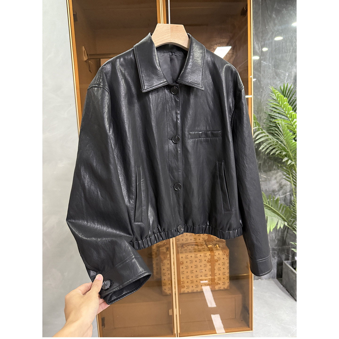 yuan单！短款宽松PU翻领皮外套