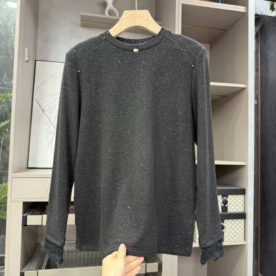 加绒羊毛垫肩圆领亮片长袖T恤