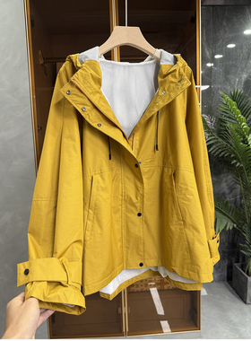 尖货！秋季时髦焦点！宽松户外运动连帽外套女     MC705~JS