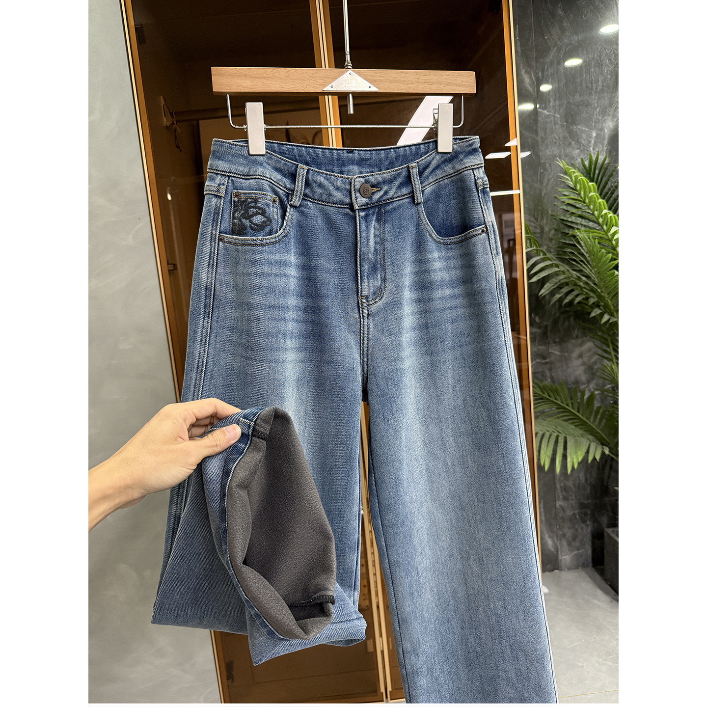 Q货！微弹磨毛牛仔直筒裤