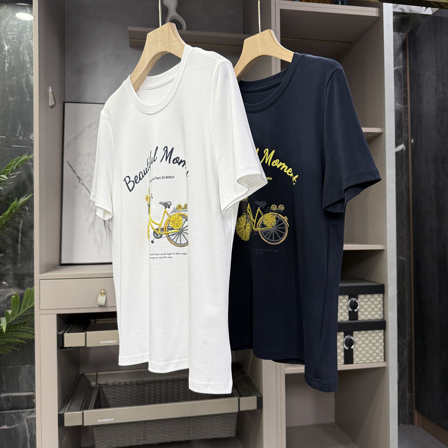 qiang疯了！厂里咆哮推荐！印花自行车圆领短袖棉T恤女 M02536~ZY