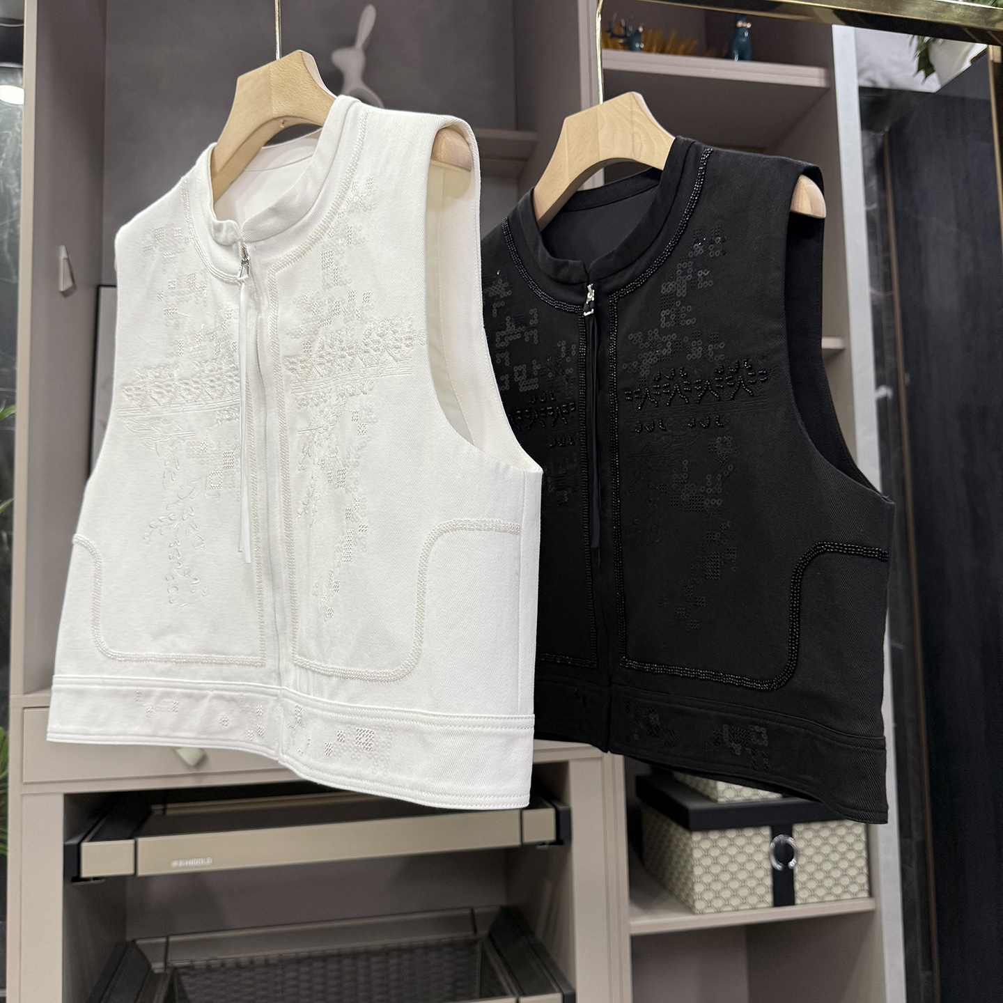 中式风！重工钉珠亮片牛仔短马甲