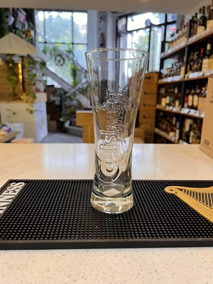 泰国产嘉士伯Carlsberg啤酒杯蜂腰杯家用酒吧玻璃杯tulip