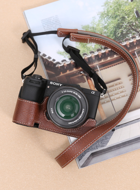 索尼a6700保护套a6400a7c2二代相机包63006100底座皮套A7M4zve10