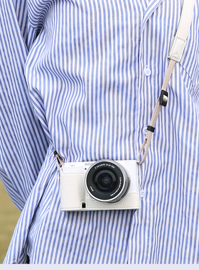 索尼zve10保护套a7c2二代a6400底座皮套A7M4相机包a6700zve10m2