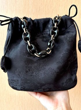 水桶包斜跨包女士国风手拎包60016