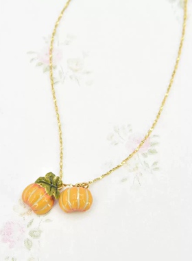 英国设计师品牌 BILL SKINNER 手工彩绘珐琅 蜜糖色南瓜造型 项链
