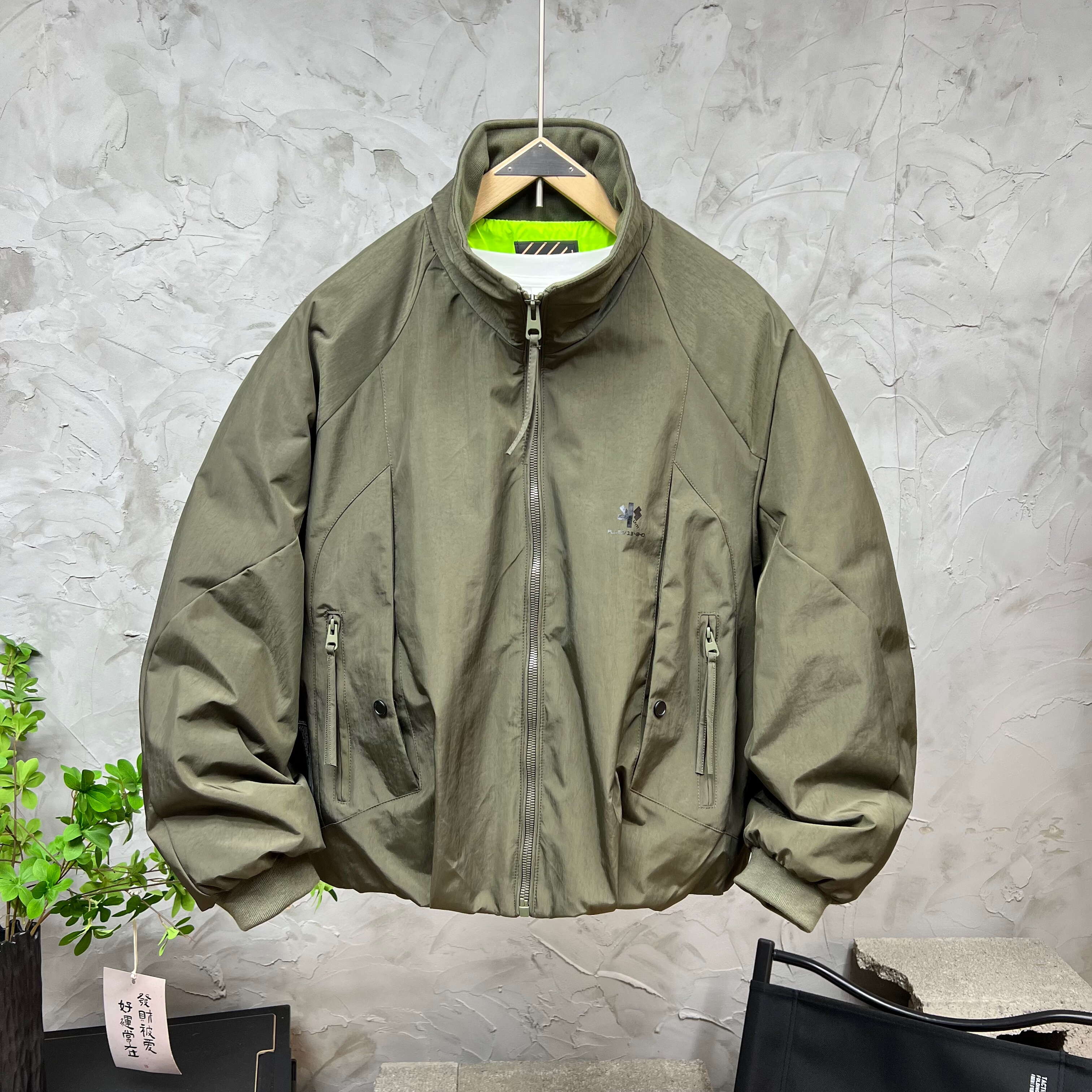 秋冬新款立体裁剪立领宽松羽绒服