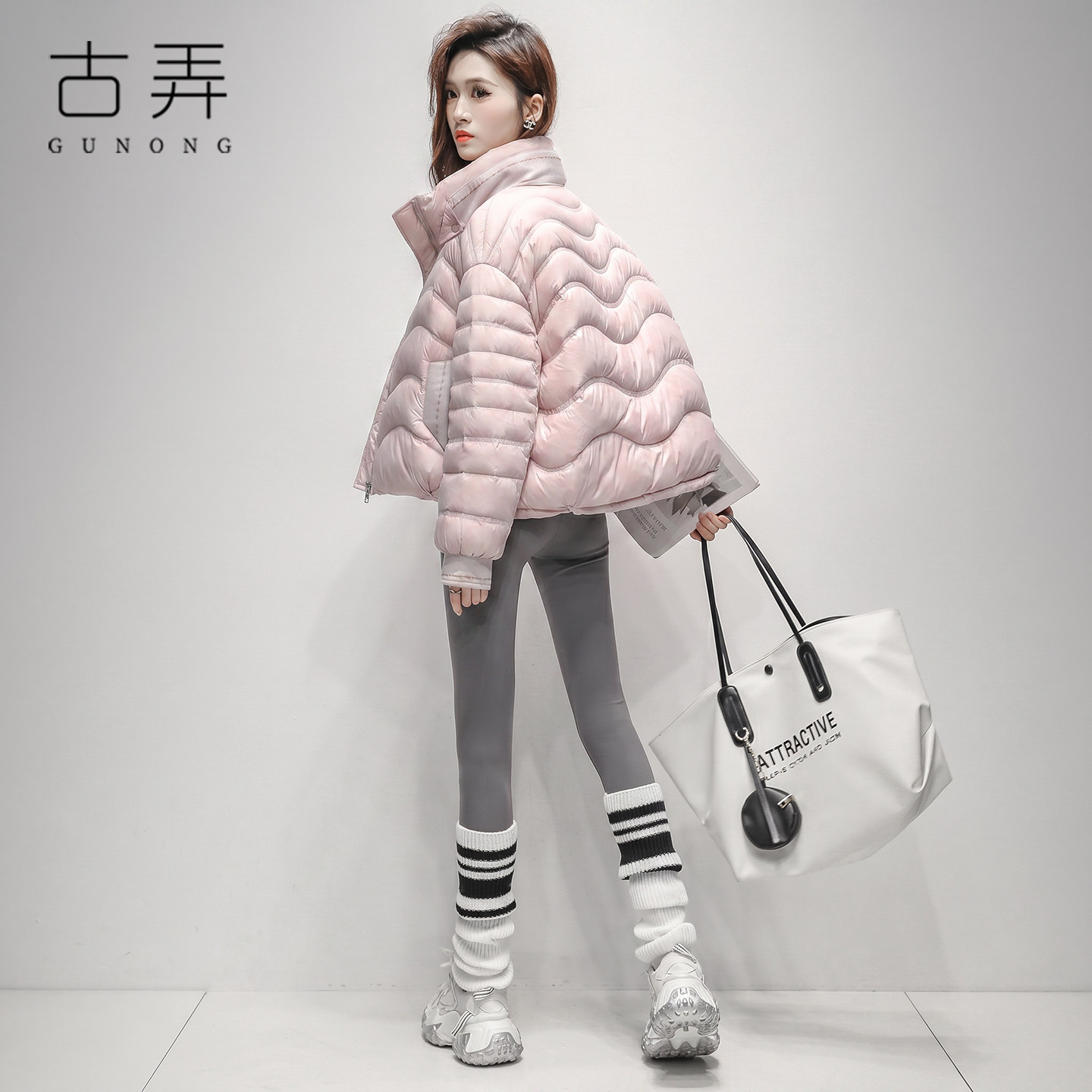 立领短款羽绒服女2026冬季新款轻薄保暖小个子轻便不臃肿休闲外套