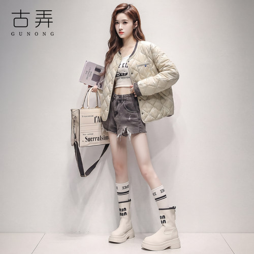 小香风菱格绗线羽绒服女2026短款轻薄宽松显瘦小个子保暖圆领外套