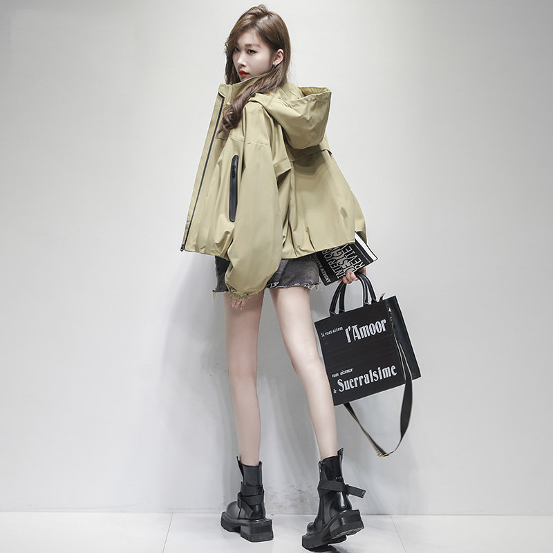 时尚短外套女派克服小个子2026春季新款短款风衣今年流行春秋上衣