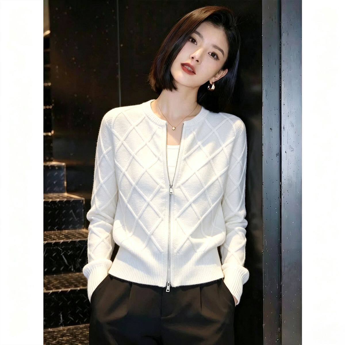 2026秋季新款白色菱格纹针织开衫女圆领拉链百搭高级感上衣