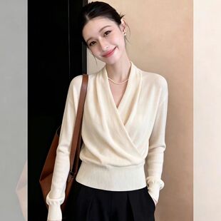 气质V领交叉针织衫女秋装套头长袖百搭上衣
