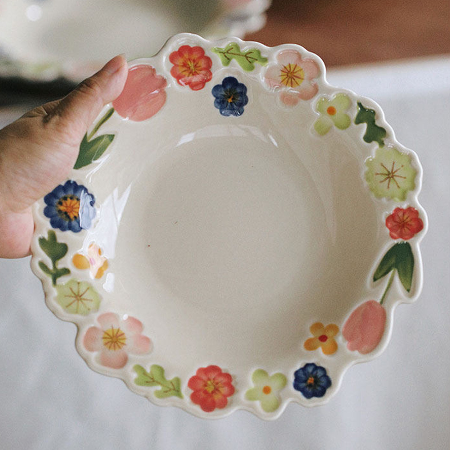 泽滕家花瓣盘子大号彩色釉下彩浮雕装菜沙拉水果点心甜品漂亮好看