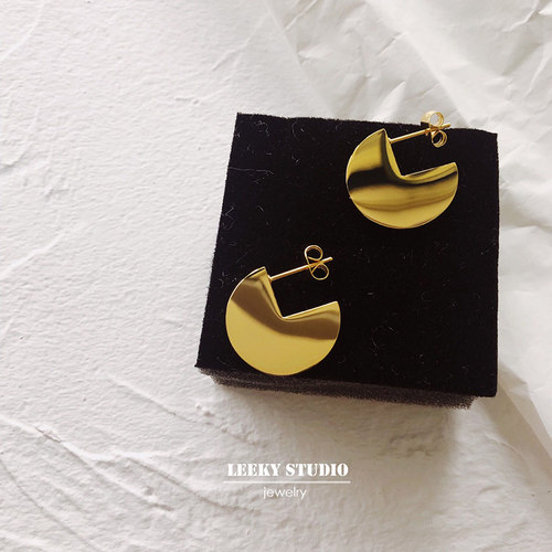 欧美风几何圆形钛钢防过敏耳环