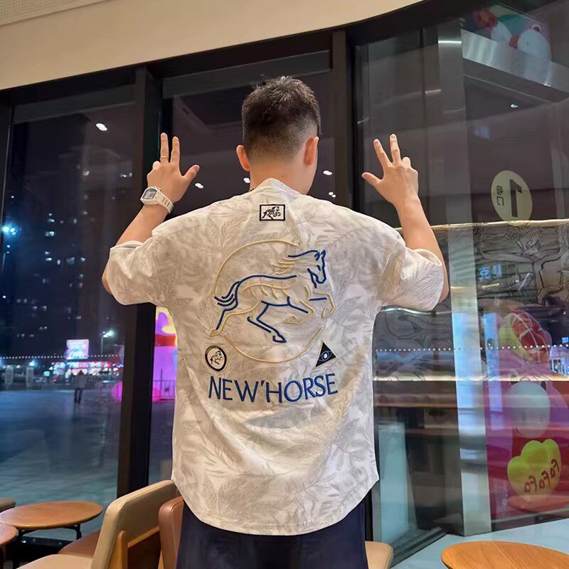 欧洲站扎染骏马刺绣短袖T恤男士2026夏季新款圆弧形时尚半袖上衣
