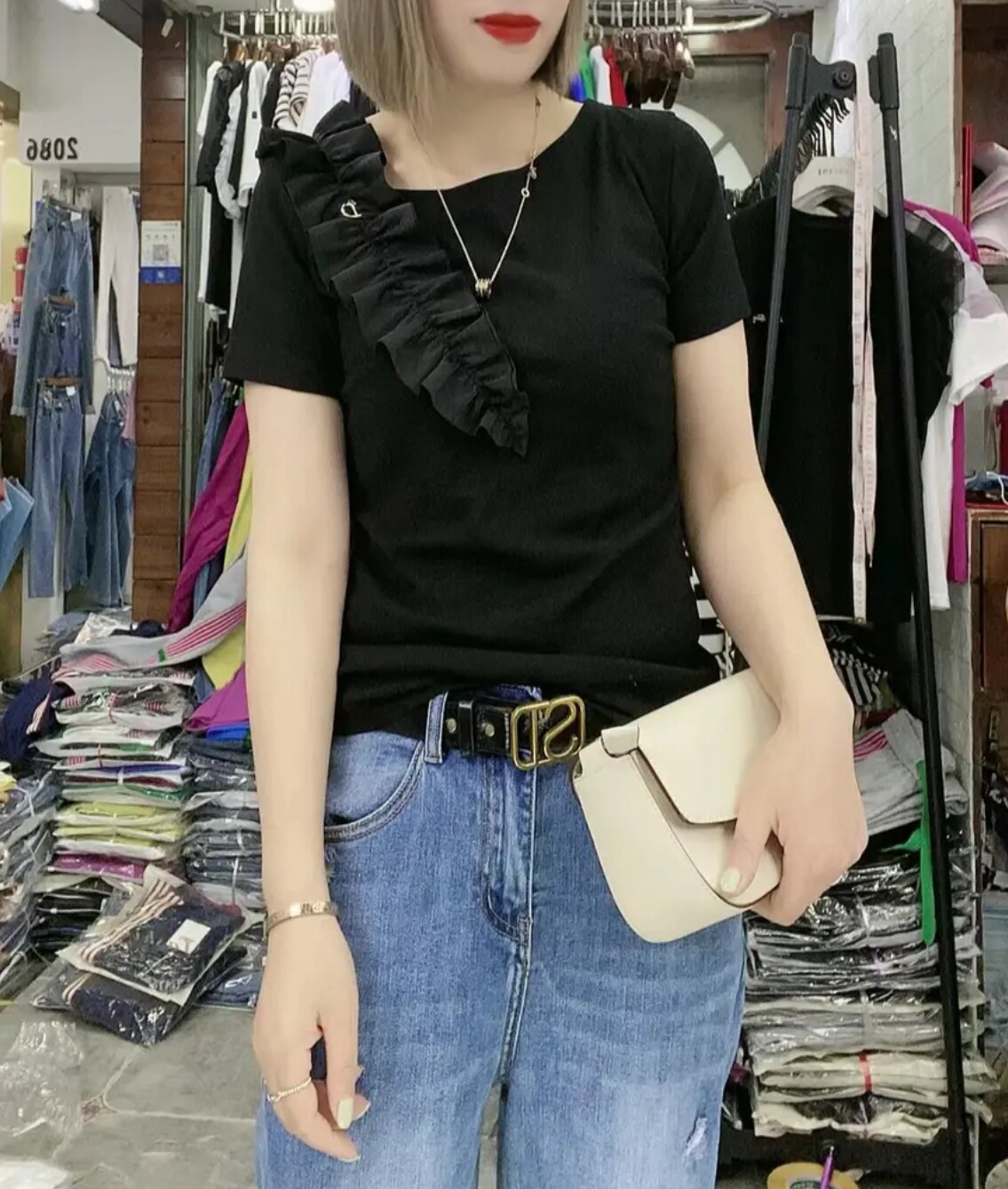 欧货设计感花边短袖t恤女2026夏新款修身显瘦百搭斜领体恤上衣潮T