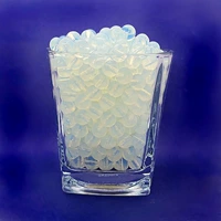 8 -миллиметровый белковый камень около 650 фунтов