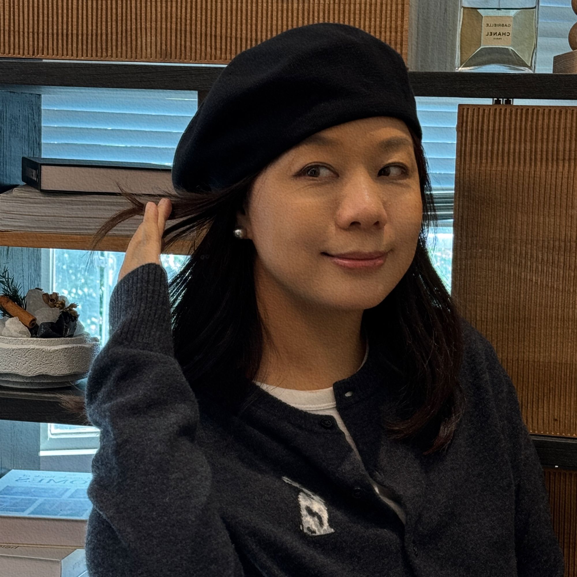 Q姐“画家帽”两年打版成型只追求品质 大头围蓓蕾帽 52S537