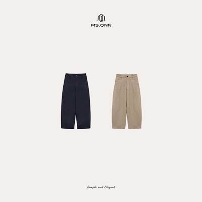 Q姐“静奢”LEM*系列设计感高腰宽松加绒弯刀牛仔裤 52P1711