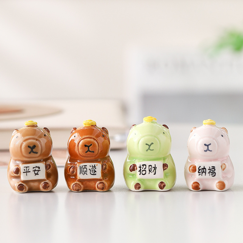 卡皮巴拉陶瓷摆件招财Capybara平安水豚车载桌面文创品旅游纪念品