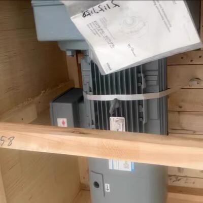 SEW赛威减速机 R137DRN132M4