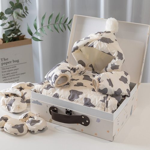 RZYE婴儿连体羽绒服礼盒可以选