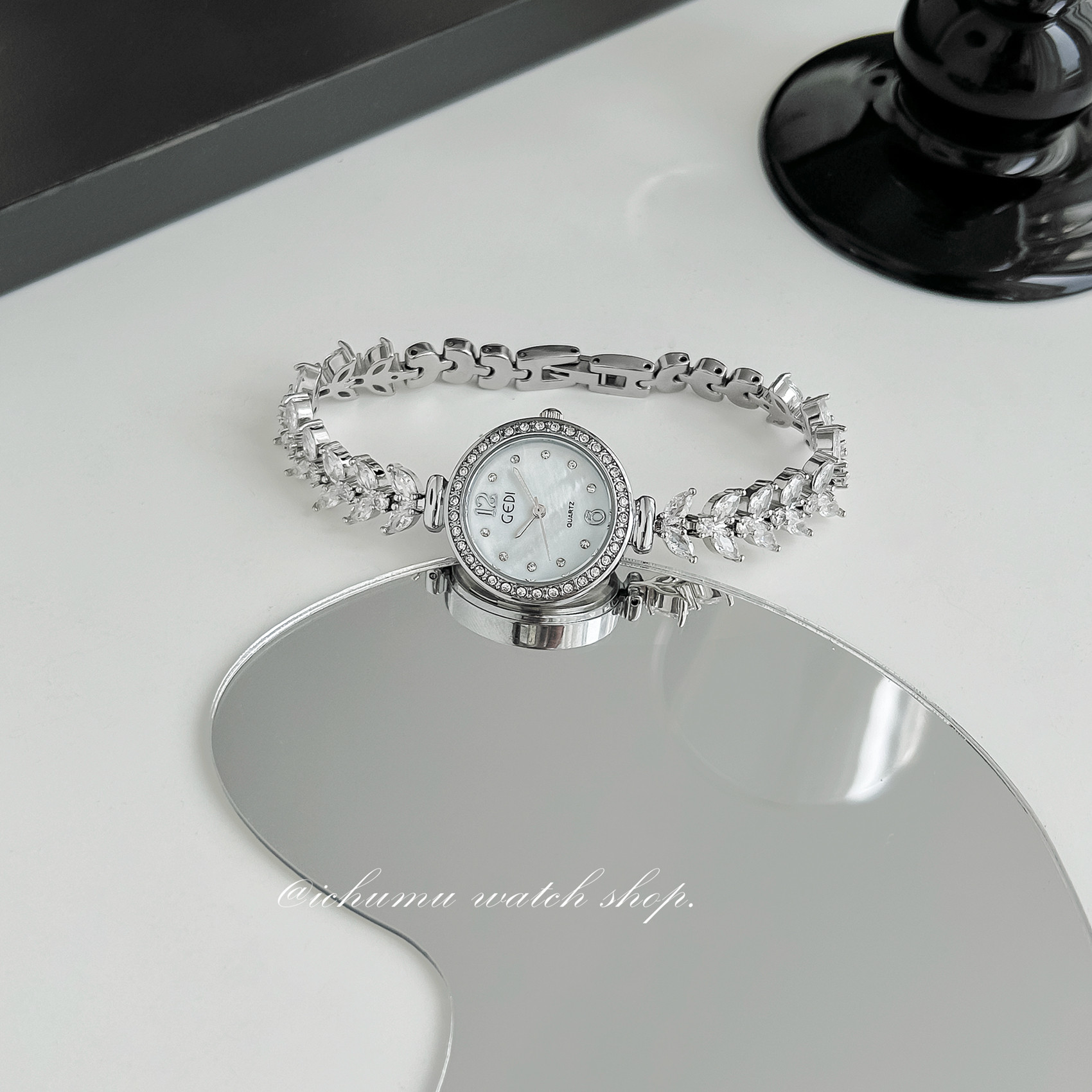 初目iChumu美人鱼手表女2025新款满天星轻奢小众女士女款满钻女式