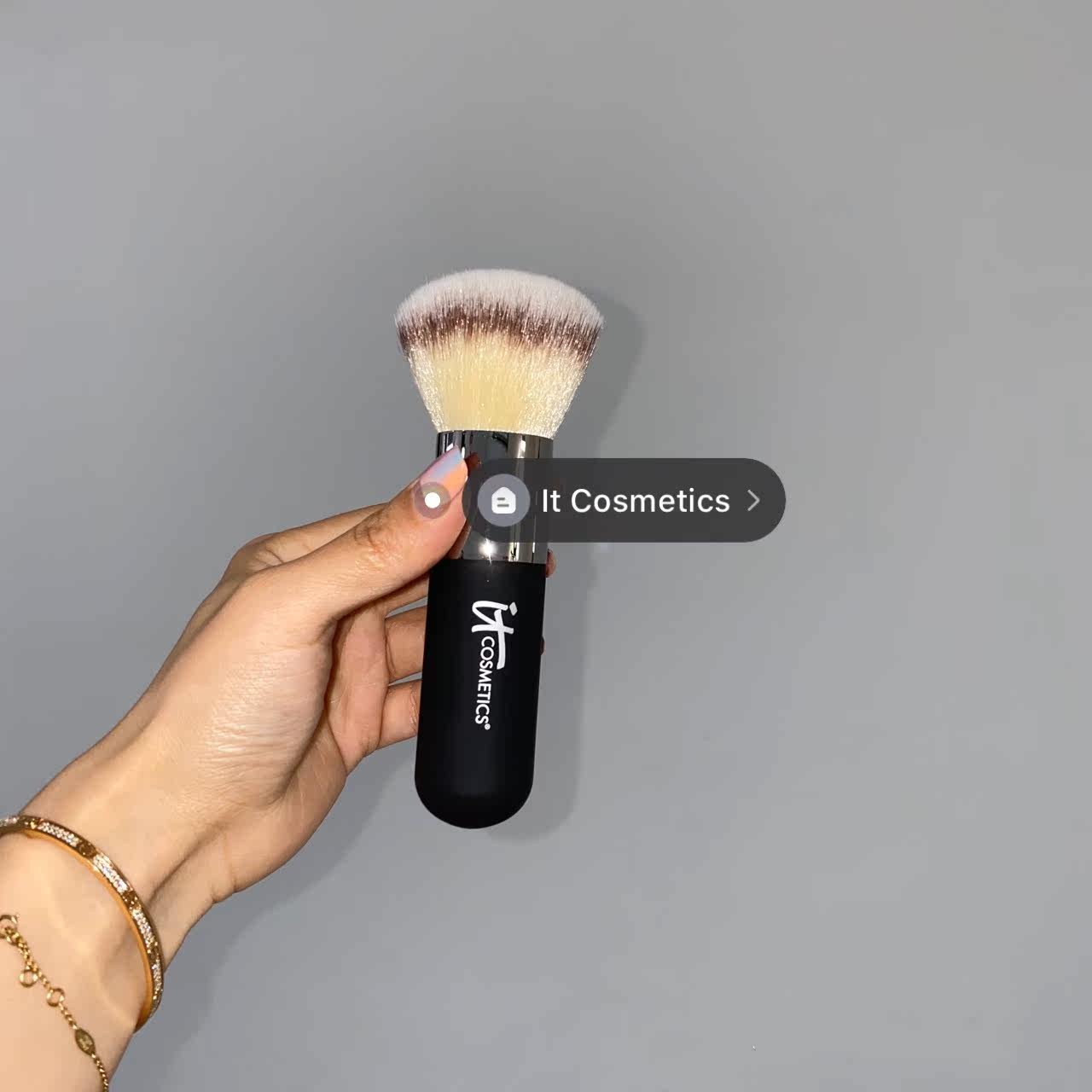 It Cosmetics经典化妆刷   N°1便携散粉刷  现货包邮|ruв категории Косметика, Другие косметические средства, макияж кисти - от Buy2taobao.com для оказания профессиональной услуги покупки агента Taobao